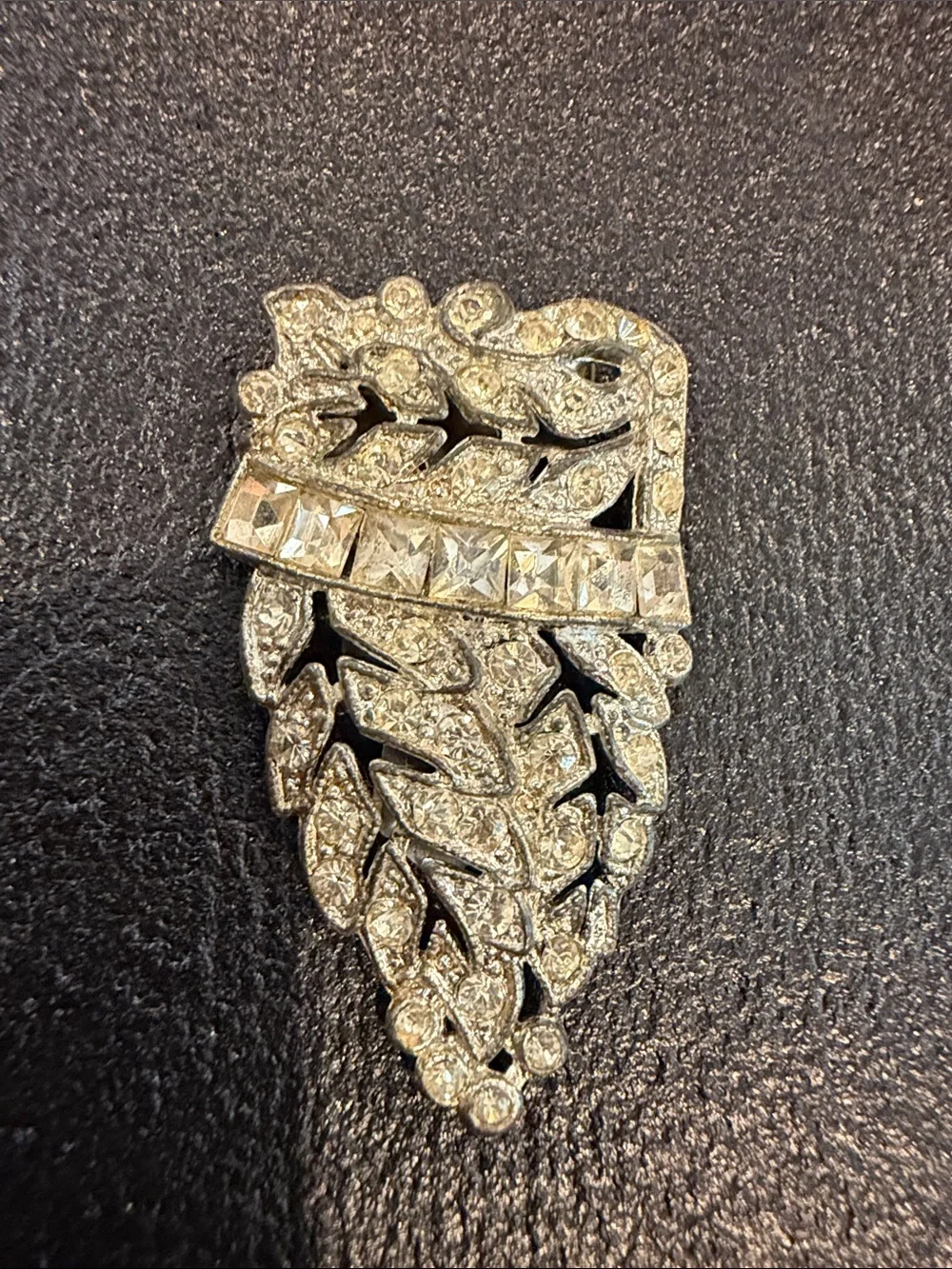Silver Crystal Leaf Pendant Brooch - Elegant Women's Jewelry